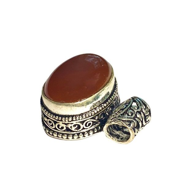 Natural Carnelian Gemstone in a Handmade Vintage-Look Pendant - Picture 3 of 5